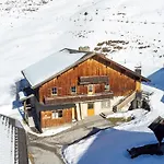 Schoenangeralm Skihuette *