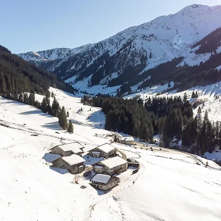 Semesterbostad Schoenangeralm Skihuette Wildschoenau